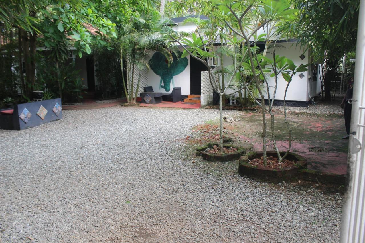 Mint Inside Garden Apartment วาร์คาลา ภายนอก รูปภาพ